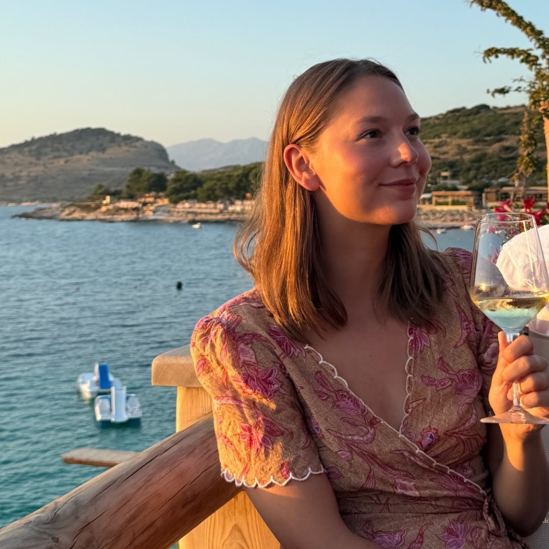 Sofia Poulsen Senior Account Executive Trustpilot